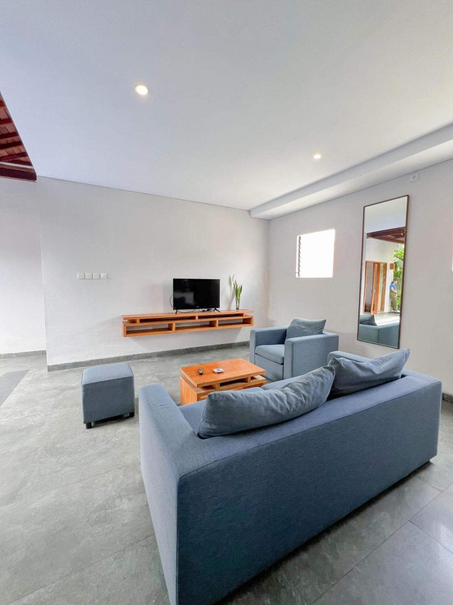 Apple Villa&Suite Seminyak Exteriör bild