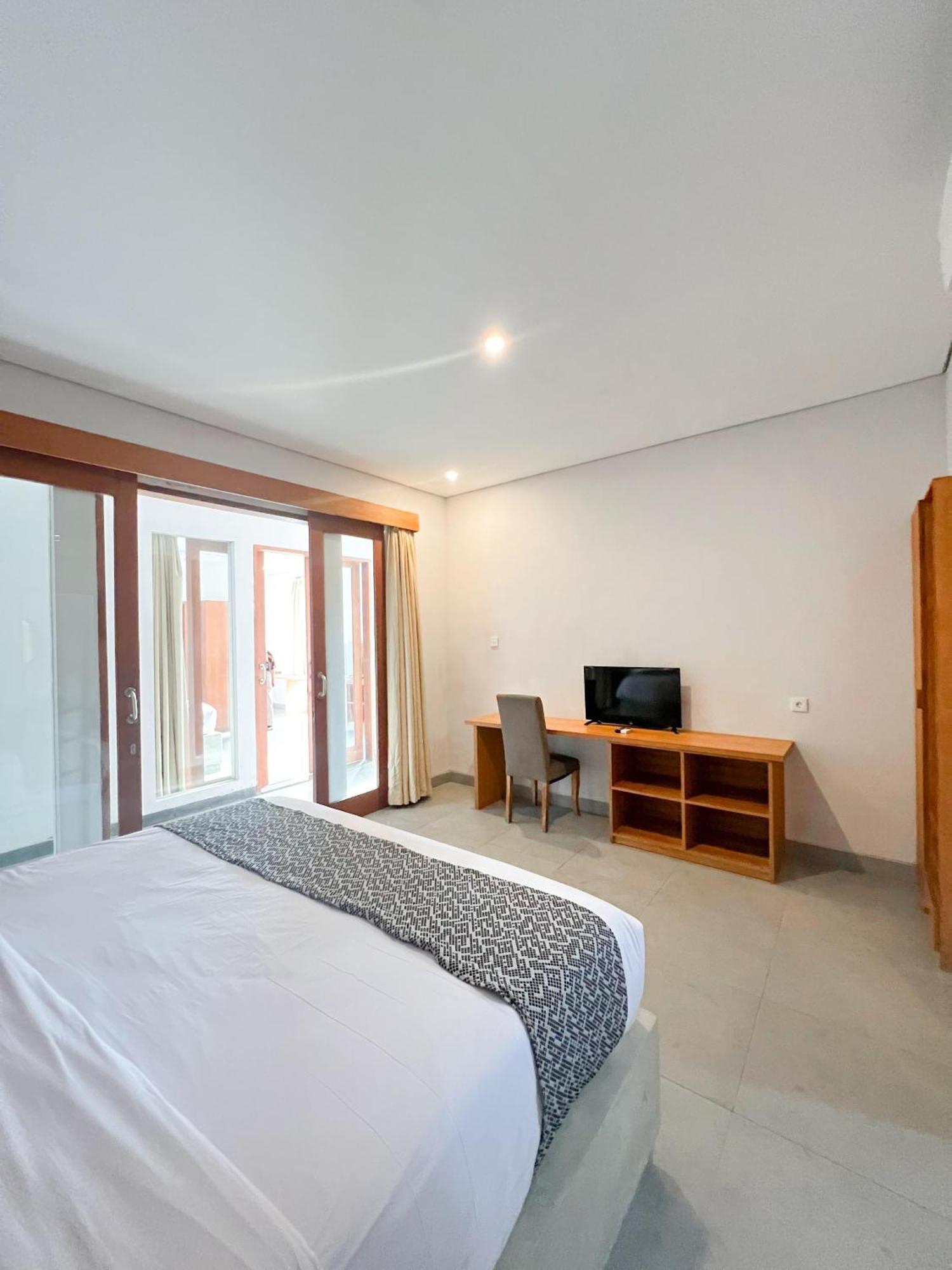 Apple Villa&Suite Seminyak Exteriör bild