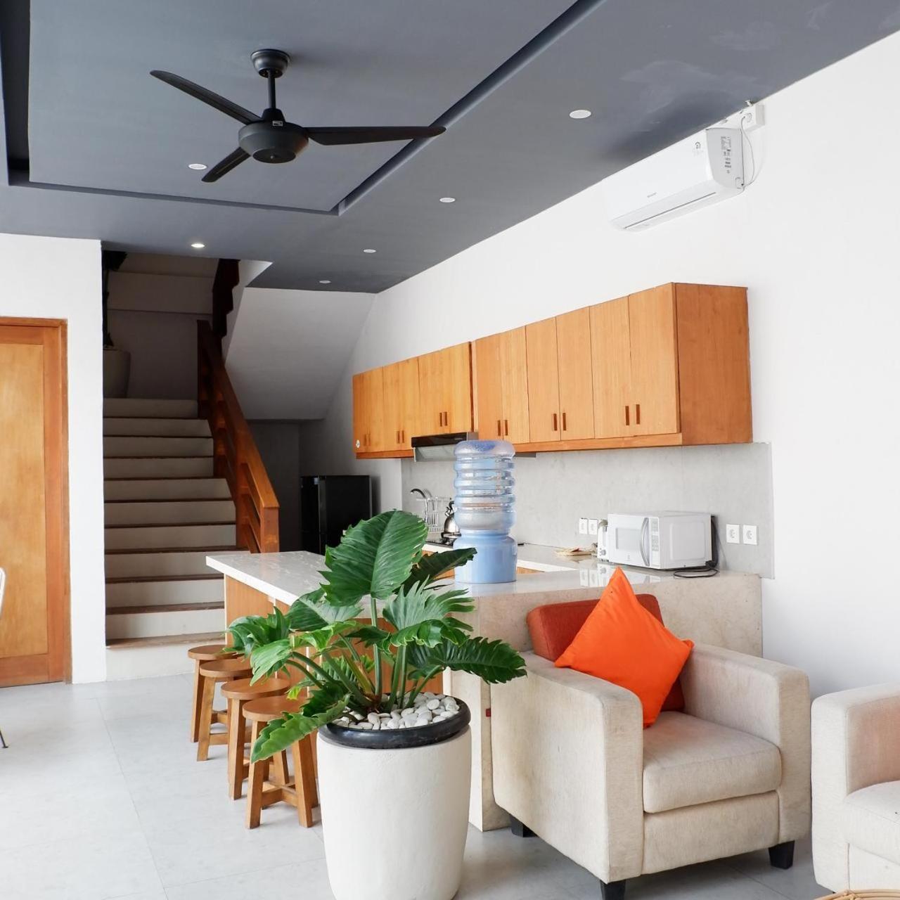 Apple Villa&Suite Seminyak Exteriör bild