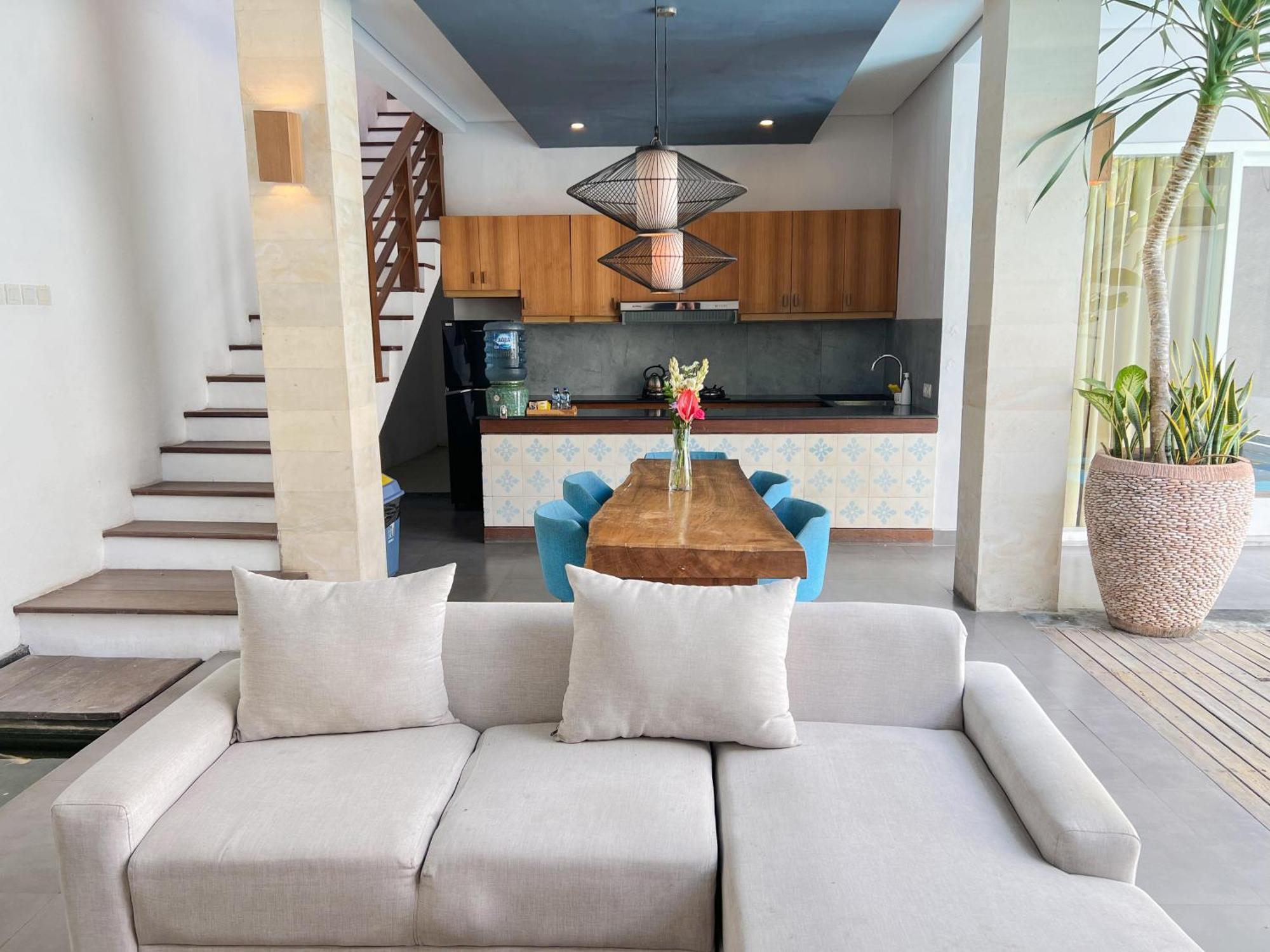 Apple Villa&Suite Seminyak Exteriör bild